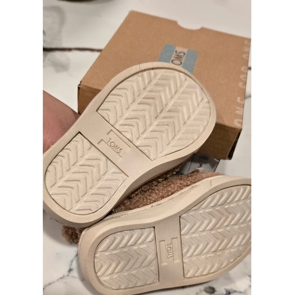 TOMS Kids Luca Doodle Plush Slip On Shoes‎ Toddler Size 3 Brown Dog Face